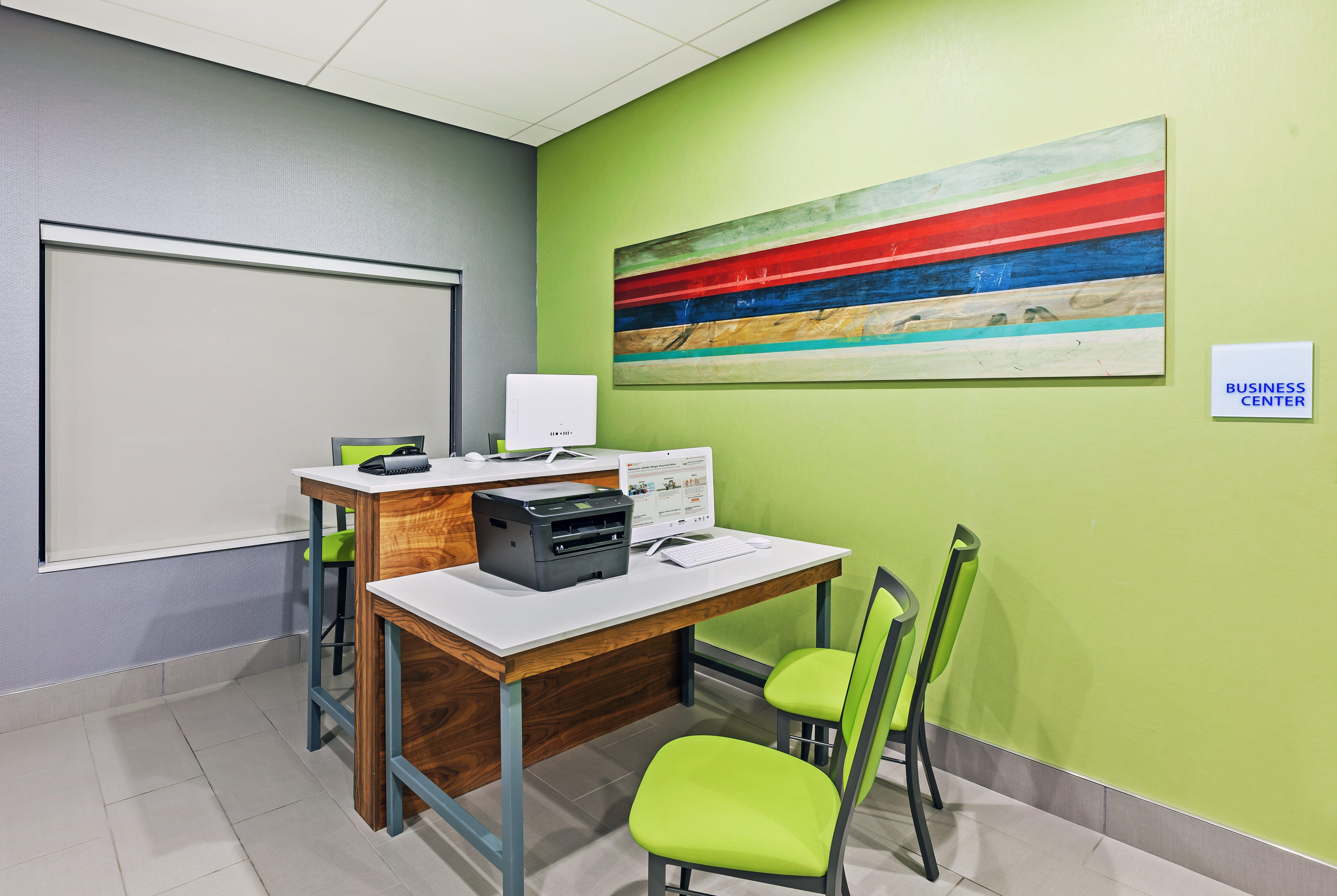 Holiday Inn Express & Suites Perryton By Ihg Lord Exterior photo