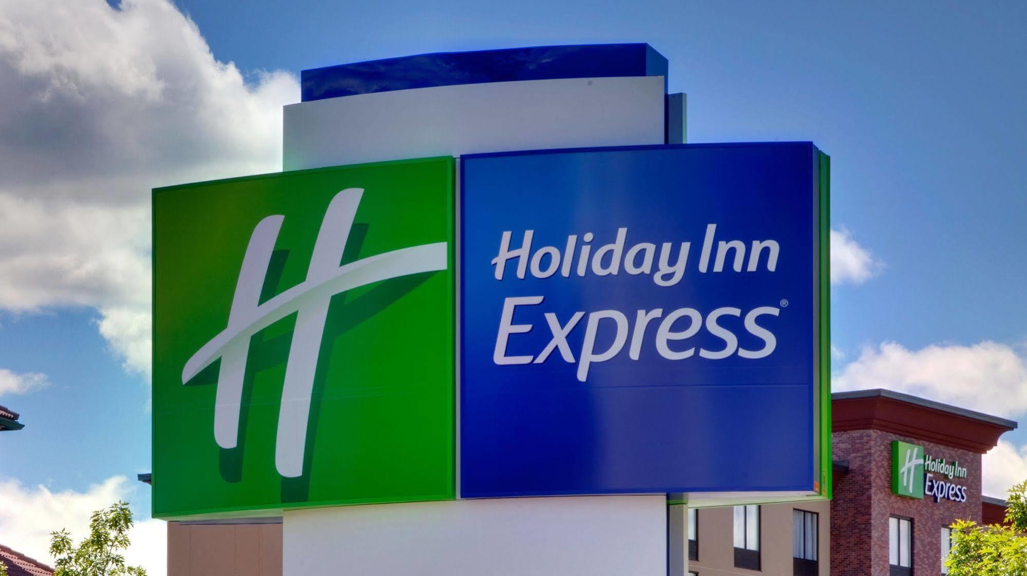 Holiday Inn Express & Suites Perryton By Ihg Lord Exterior photo